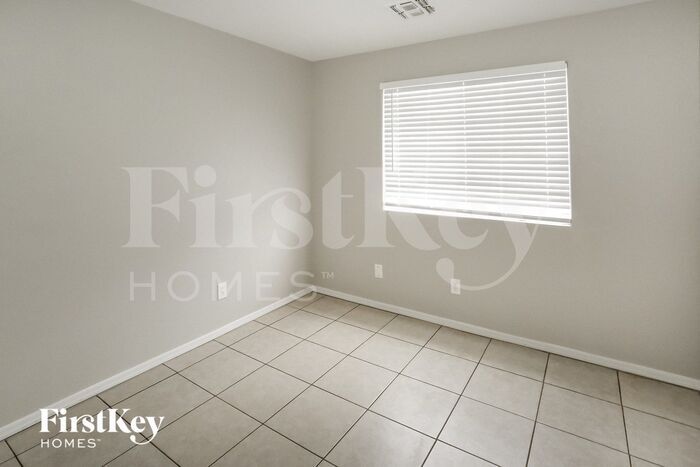 Building Photo - 7623 W Nicolet Ave