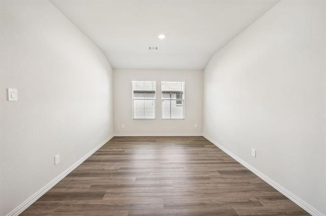 Building Photo - 2203 Gustavus Dr