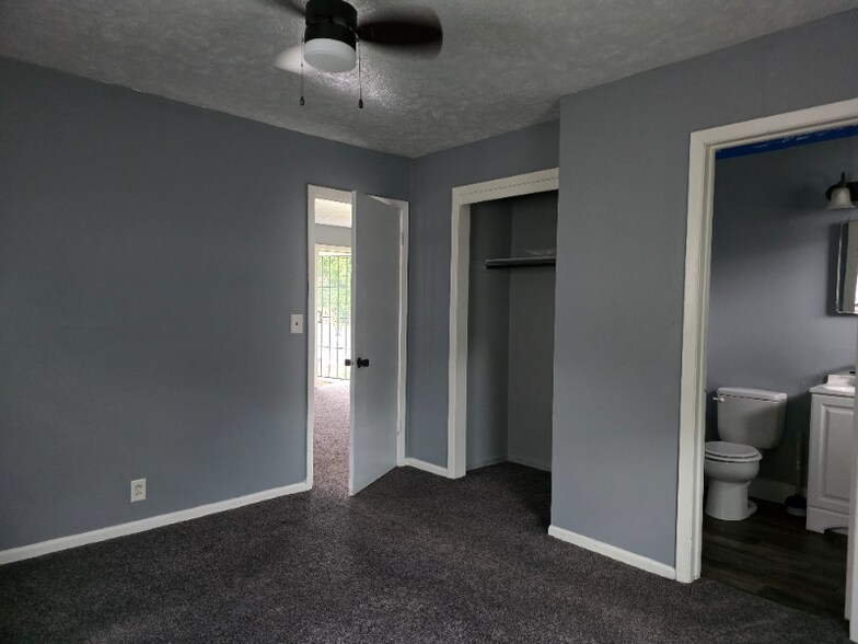 Building Photo - 4721 N 39th St