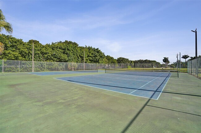 Building Photo - 12760 Vista Isles Dr