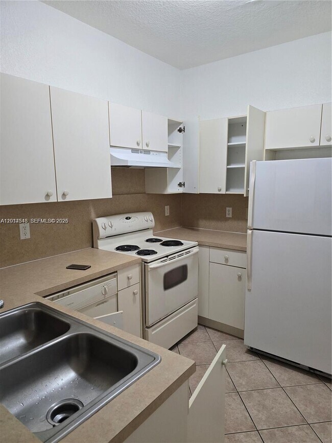 Building Photo - 1304 N Santa Catalina Cir