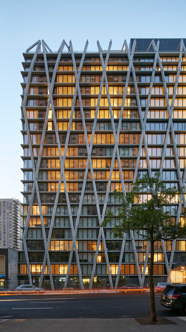 170 Amsterdam New York, NY Apartment Finder