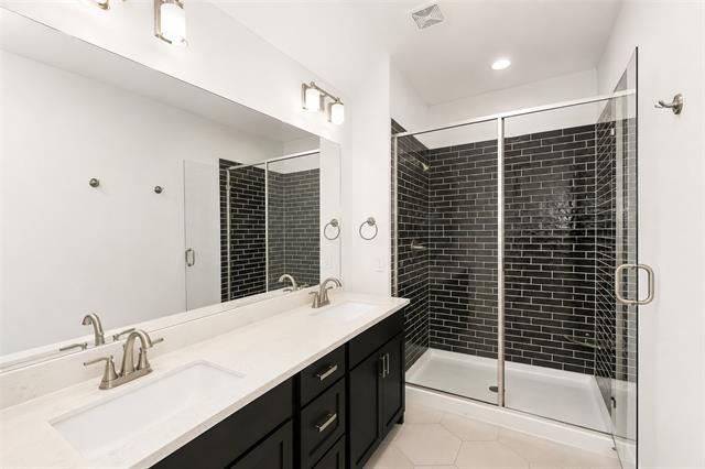 Building Photo - 7537 Reis Ln