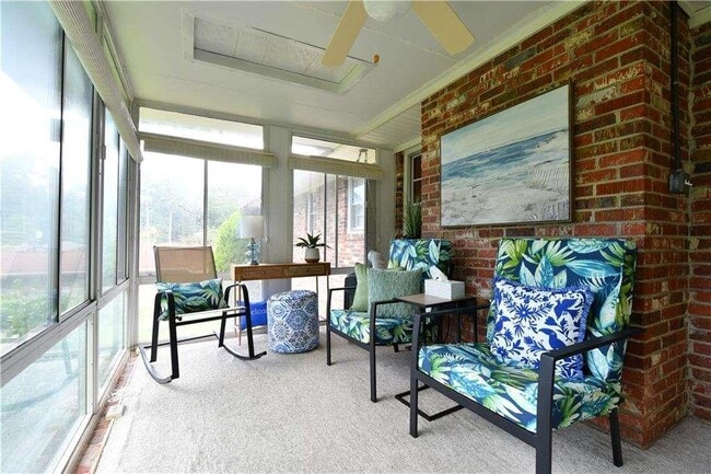 Building Photo - 2877 Cartwright Dr