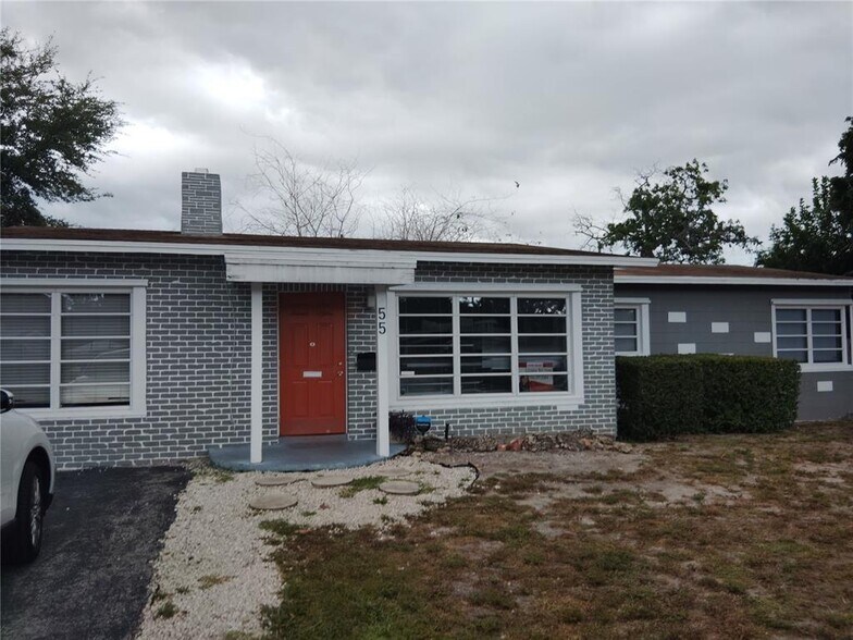 Primary Photo - 55 NE 25th St