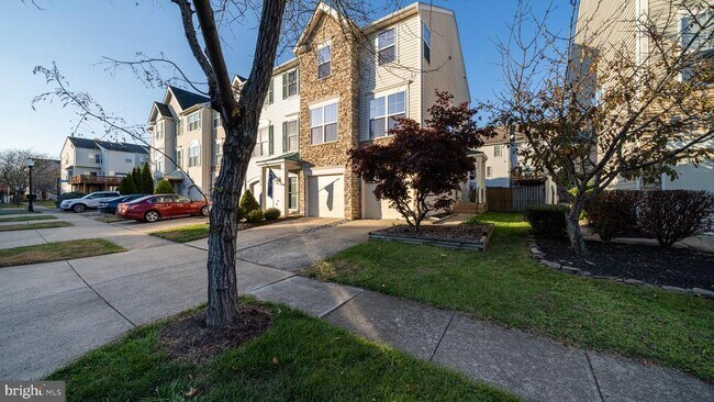 Building Photo - 43520 Laidlow St