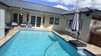 Building Photo - 11320 SW 145th Ave