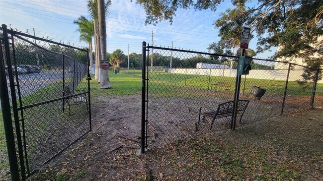 Building Photo - 4136 Pershing Pointe Pl