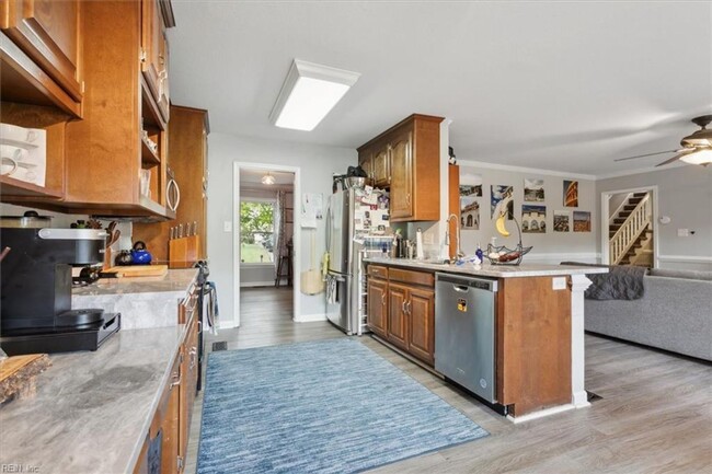 Building Photo - 873 Garrow Rd