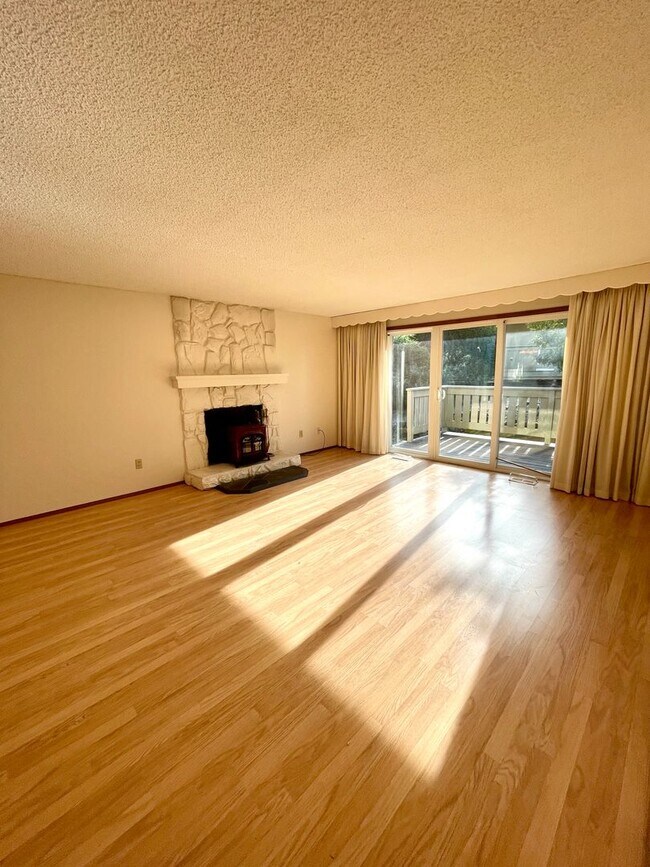 University Place Duplex 7117 40th St 26,... 7117 40th St W