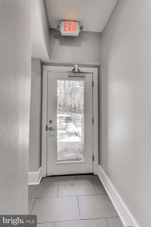 Building Photo - 1220 19th St NE