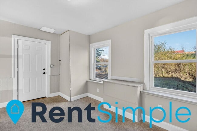 Building Photo - 317 Prince Edward St