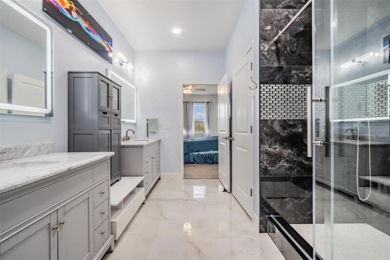 Building Photo - 10381 Tupper Cay Dr