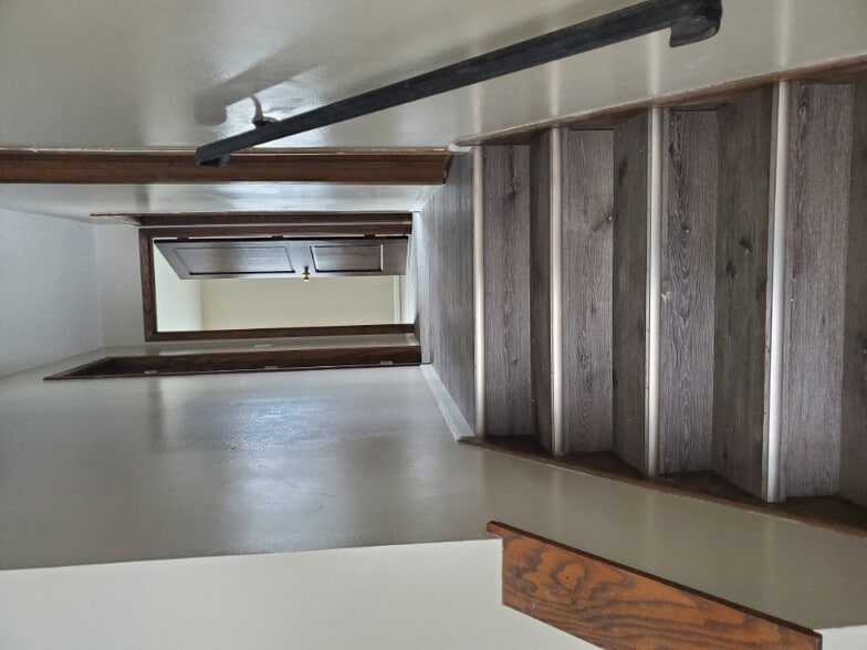 Building Photo - 1836 55th St E