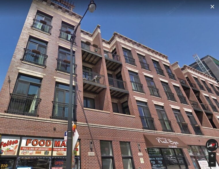 Primary Photo - 210 N Halsted St