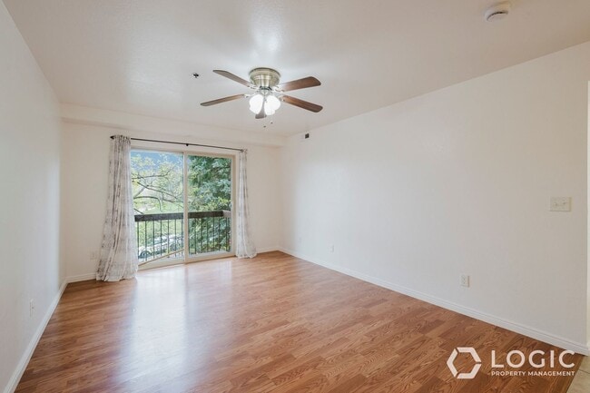 Building Photo - 1044 E 400 S