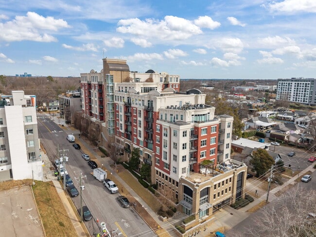 Building Photo - 618 N Boylan Ave