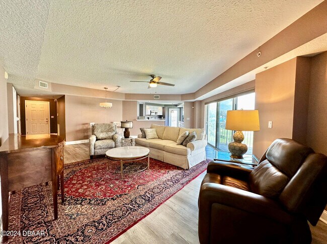 Building Photo - 4670 Links Village Dr