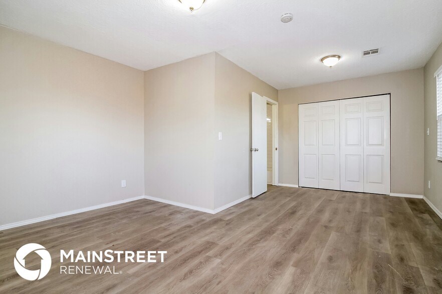 Building Photo - 4205 SE 41st St