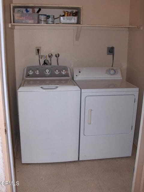 Building Photo - 2623 Antonio Dr