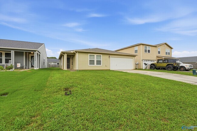 Building Photo - 15328 Mill Valley Dr