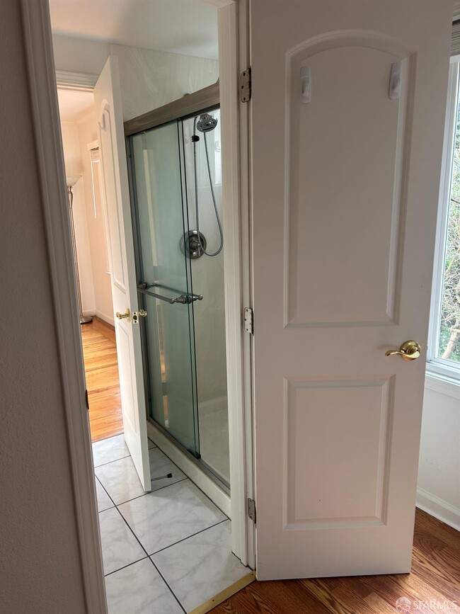 Building Photo - 255 Molimo Dr