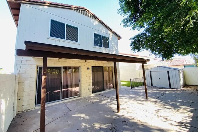 Building Photo - 2732 W Estrella Dr