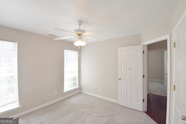 Building Photo - 208 Turnbridge Cir