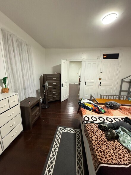 Building Photo - 1552 Mineral Spring Rd