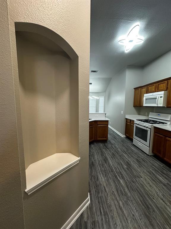 Building Photo - 7220 Wardman Dr