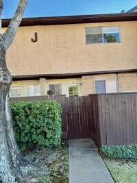 Building Photo - 1500 Bay Area Blvd