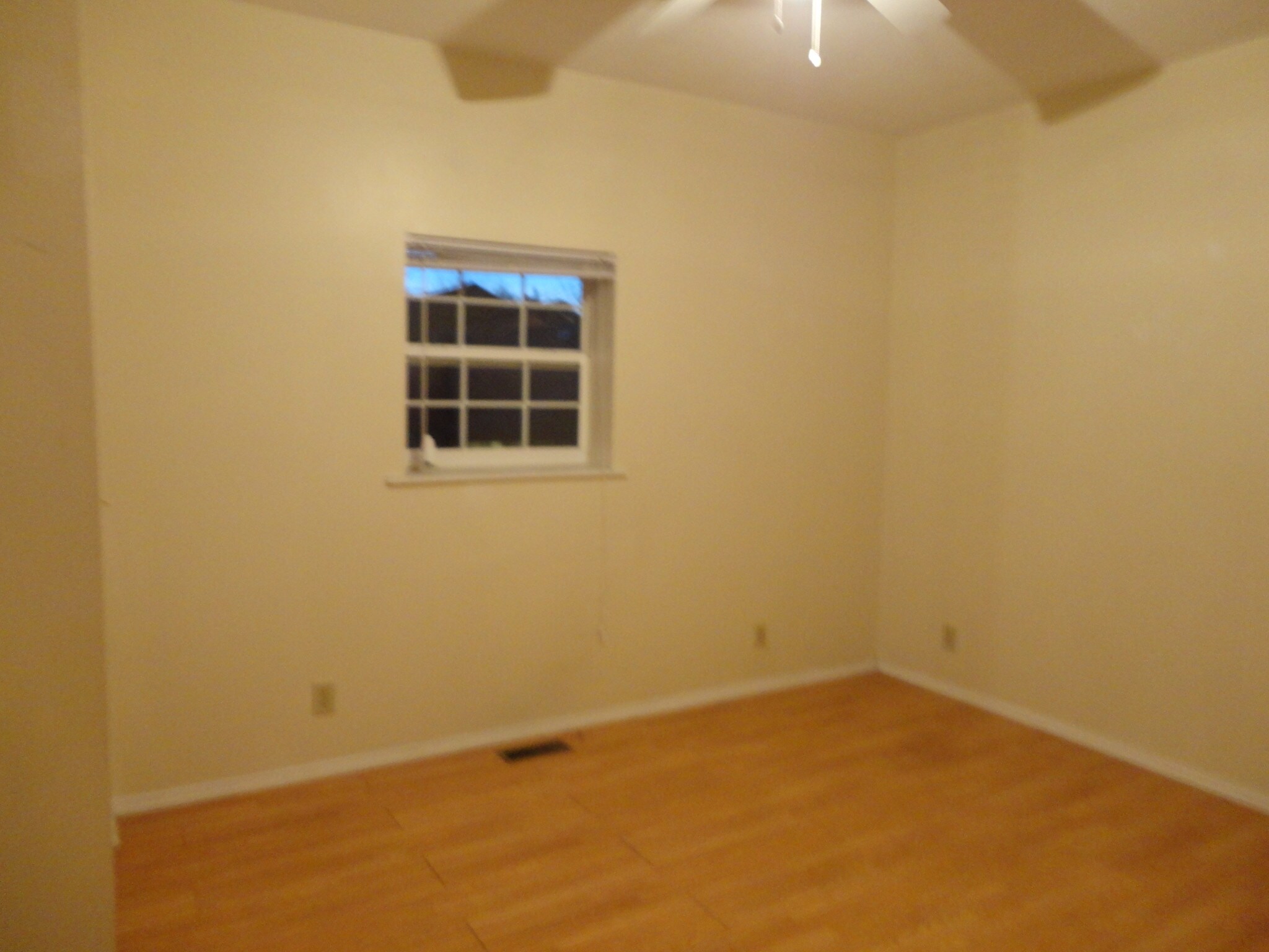 Bedroom - 619 Maryland Ave