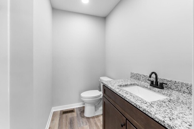 Building Photo - 386 N Franklin St