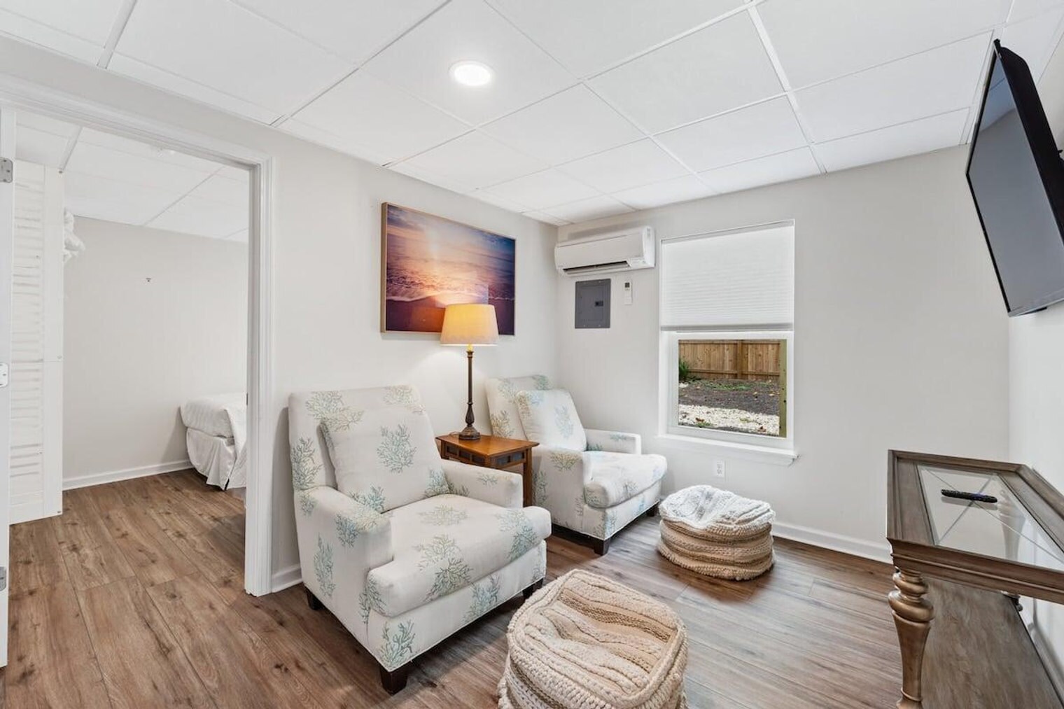 Building Photo - 22103 Lakeview Dr