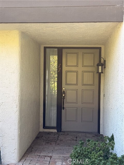 Building Photo - 77 Cottonwood Cir