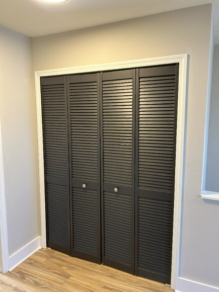 Building Photo - 217 Michelangelo Pl