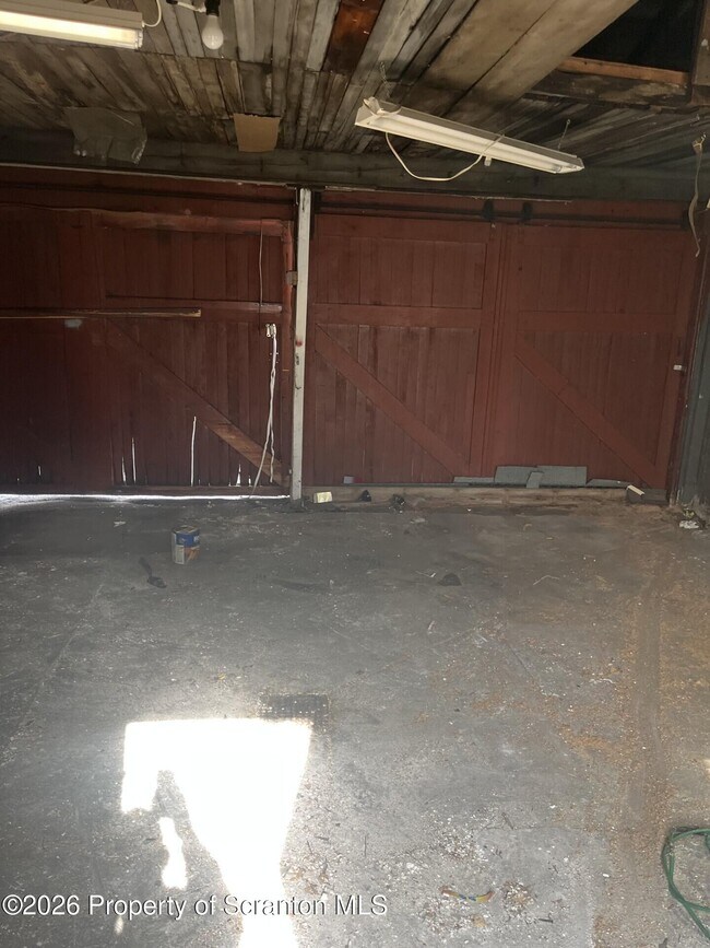 Building Photo - 1139 Sanderson Ave