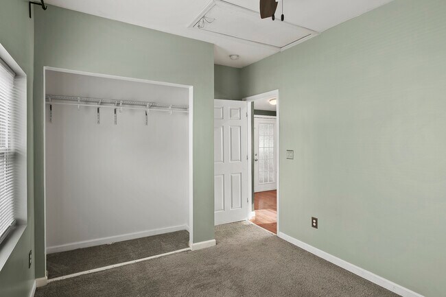 Building Photo - 237 3rd Ave