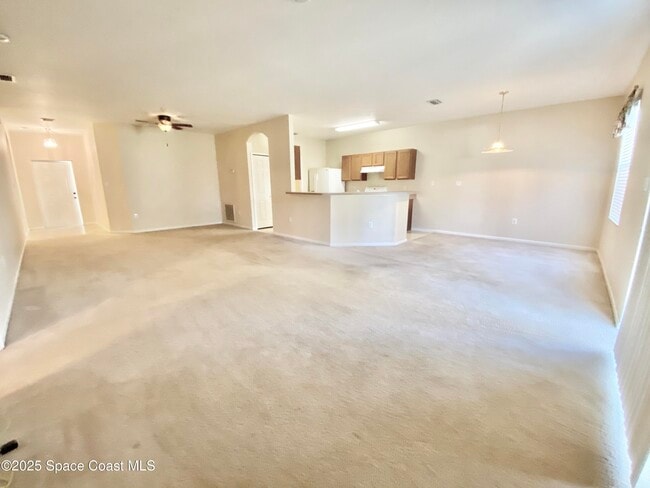 Building Photo - 622 Marian Ct