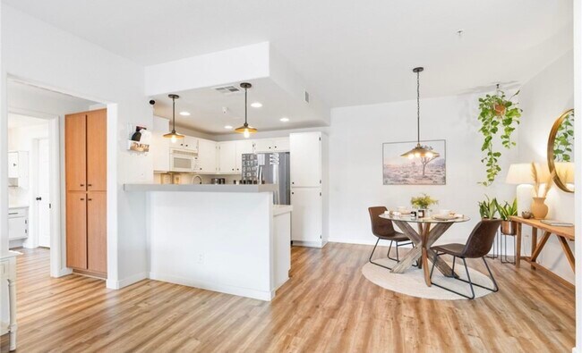 Building Photo - 31407 Taylor Ln