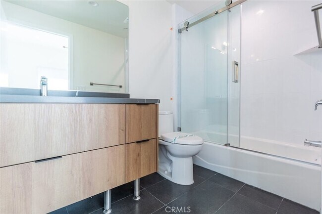 Building Photo - 1212 Viola Ave