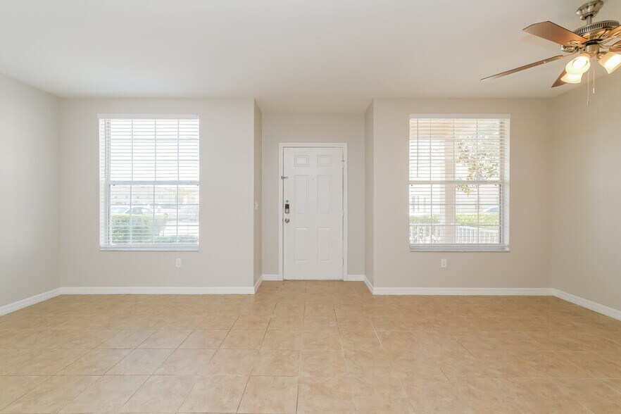 Building Photo - 5048 Cactus Needle Ln