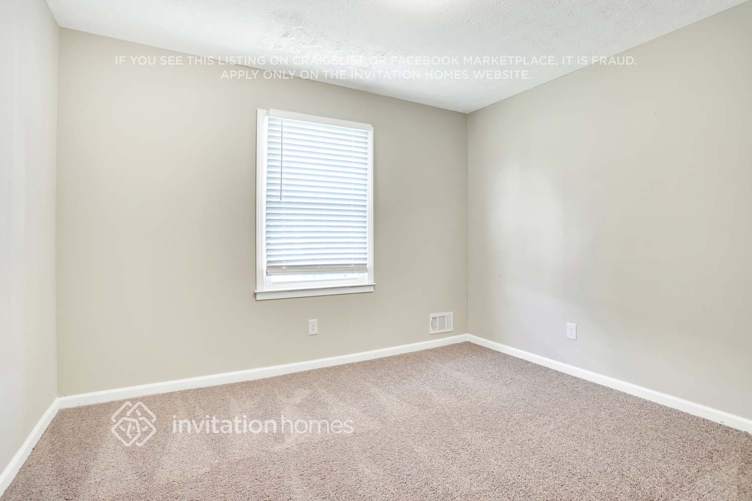 Building Photo - 2052 Marbut Ln