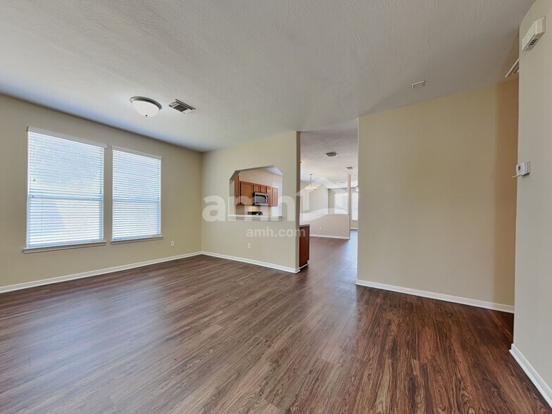 Building Photo - 19314 Yaupon Creek Dr