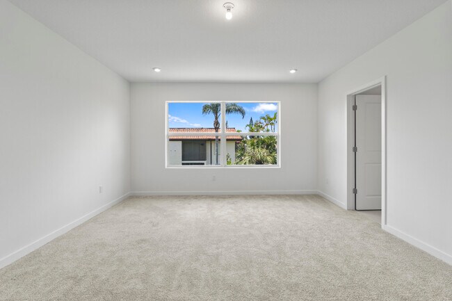 Building Photo - 7292 Lenora Ln