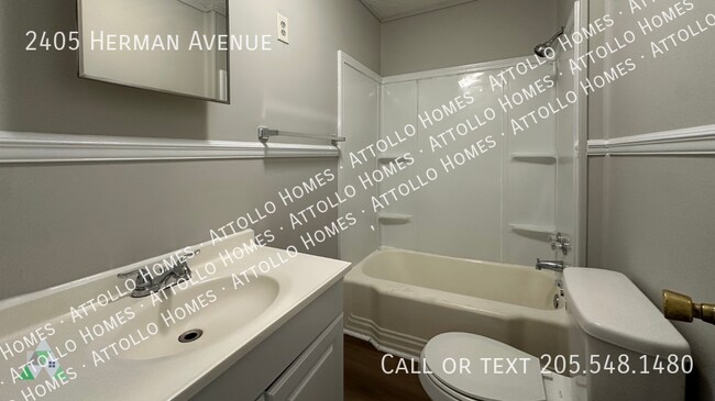 Building Photo - 2405 Herman Ave