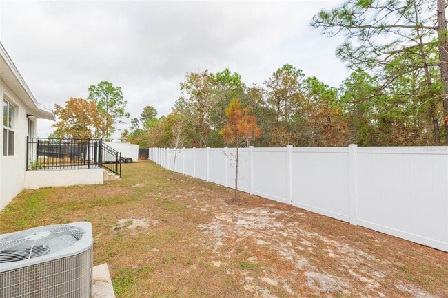 Building Photo - 5358 Woodridge Ln