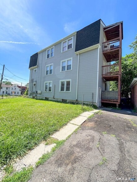 Building Photo - 57-59-59 Love Ln