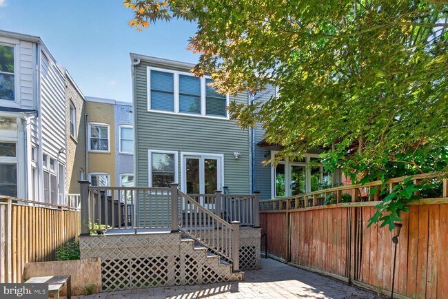 Building Photo - 5338 41st St NW