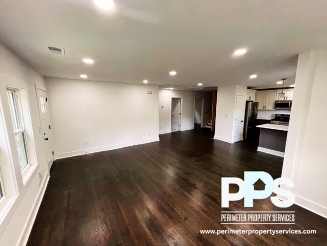 Building Photo - 1064 Westmoor Dr NW